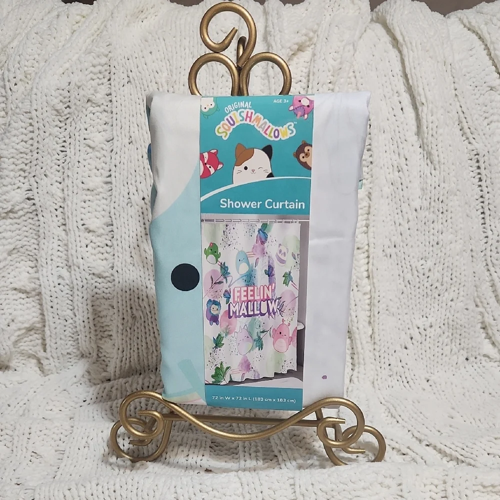 SQUISHMALLOWS shower Curtain